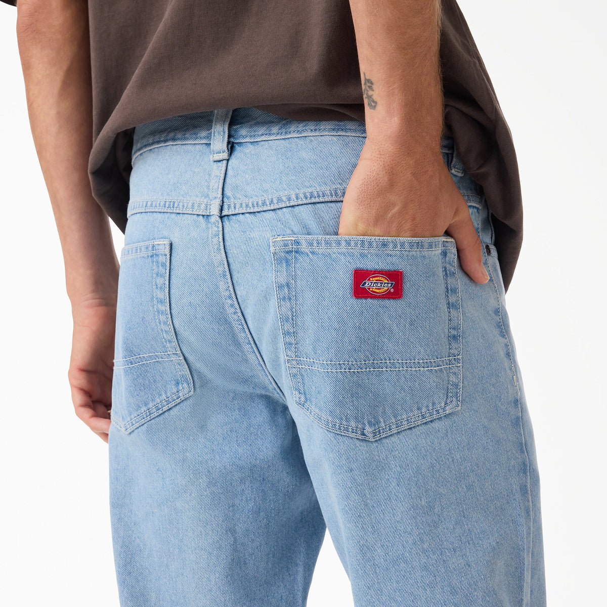 982 Slim Tapered Jeans - Vintage Aged Blue (C15)