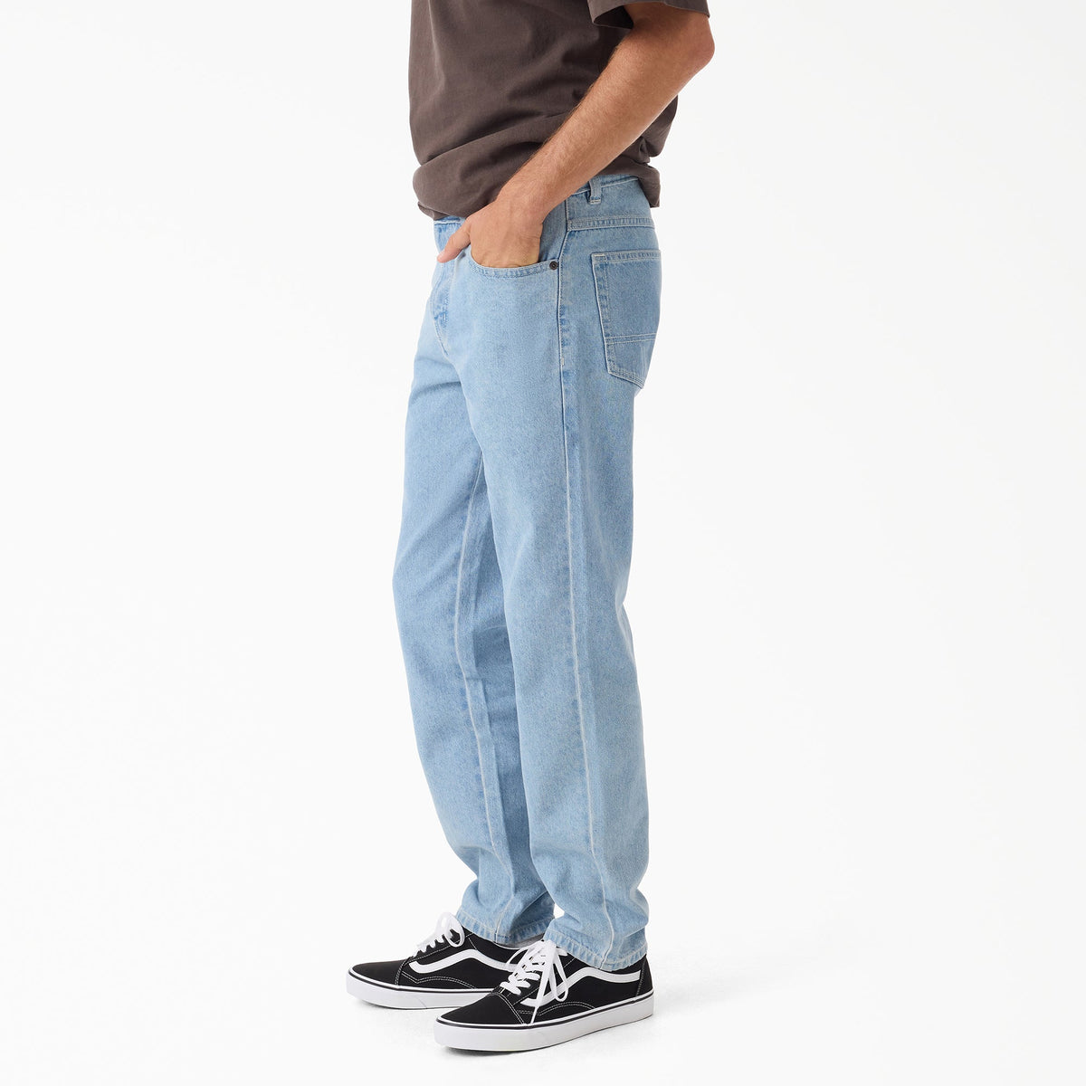 982 Slim Tapered Jeans - Vintage Aged Blue (C15)